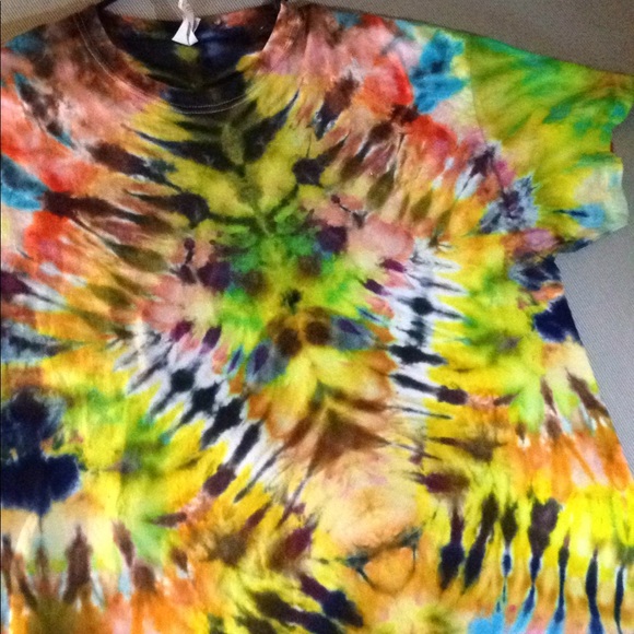 Hand Made Tie Dye T-Shirt Size XL - Picture 3 of 3